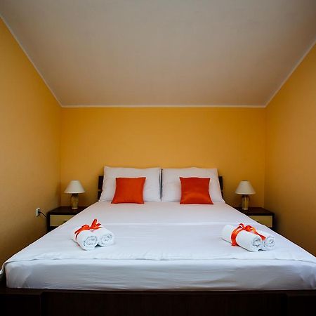 Rogoznica Apartments Kristina Экстерьер фото