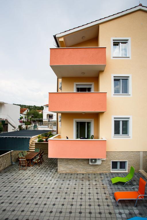 Rogoznica Apartments Kristina Экстерьер фото