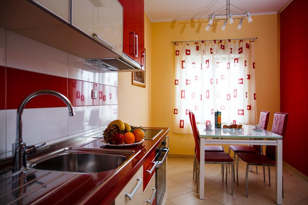 Rogoznica Apartments Kristina Экстерьер фото
