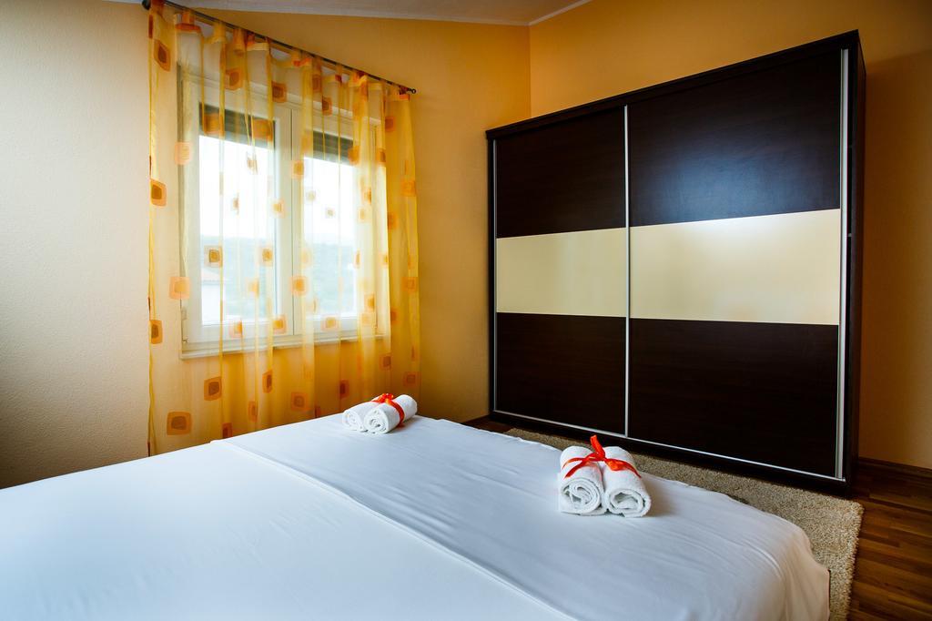 Rogoznica Apartments Kristina Экстерьер фото